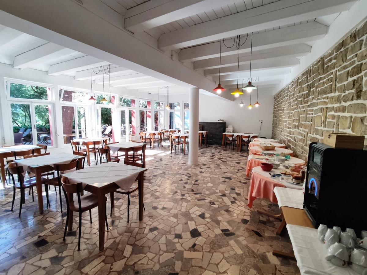 פיראן Morski Gaj Resort מראה חיצוני תמונה