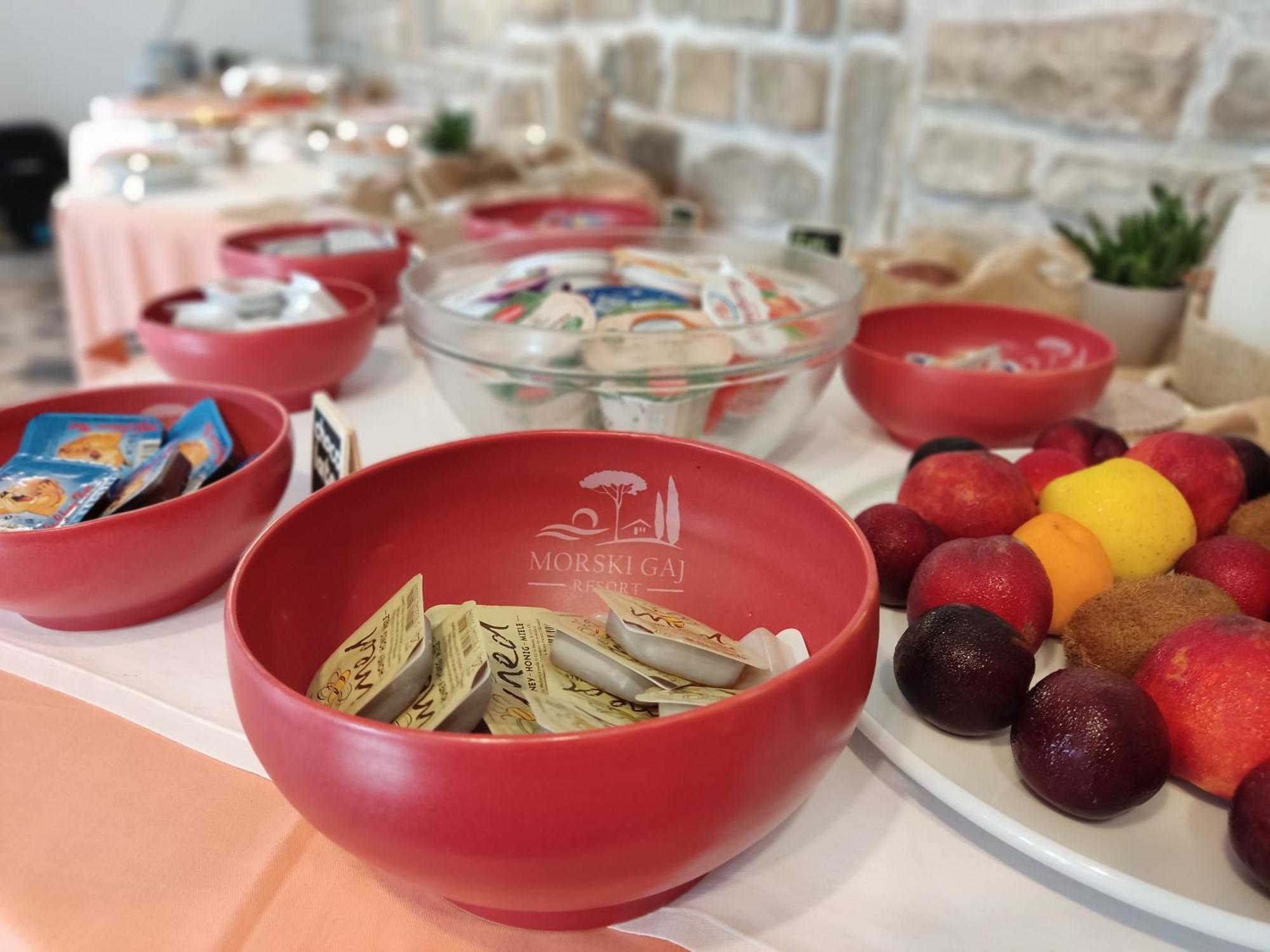 פיראן Morski Gaj Resort מראה חיצוני תמונה